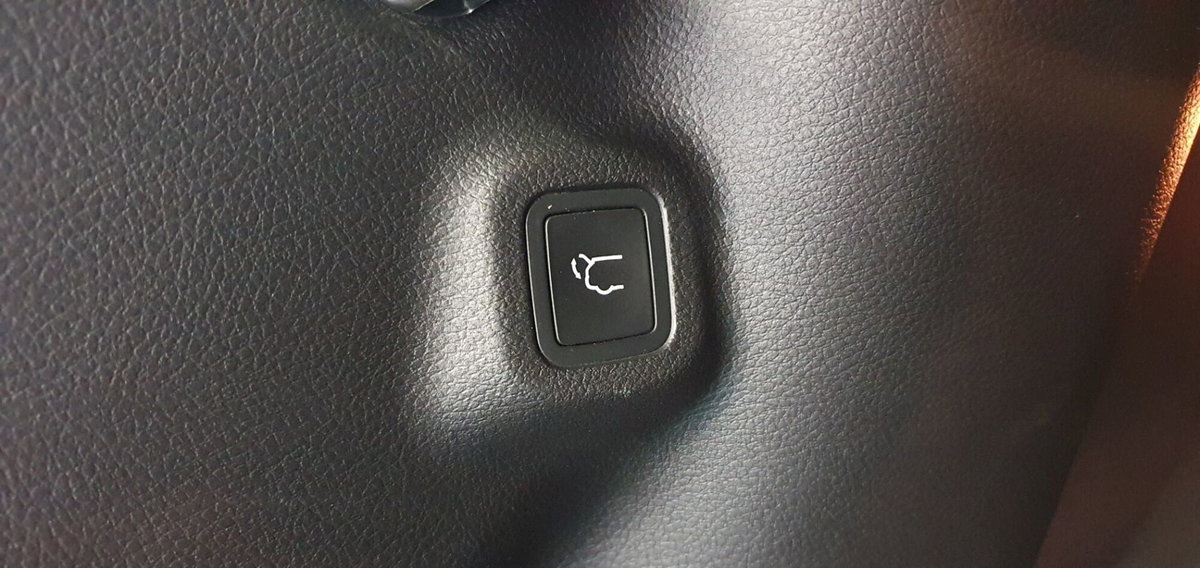 Jeep Compass 1.6 Multijet II 2WD Limited (16)