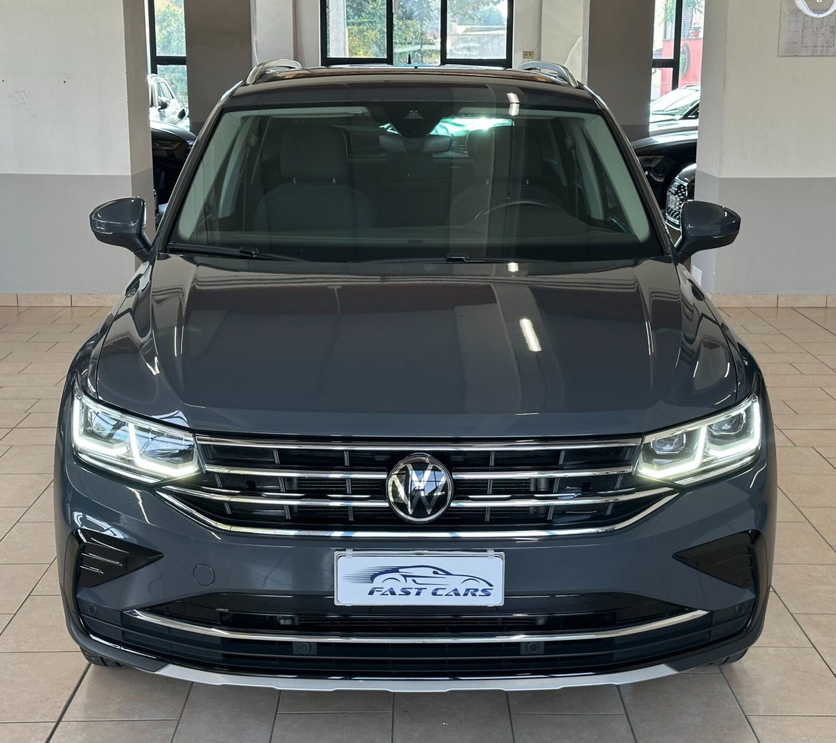 Volkswagen Tiguan Allspace 2.0 TDI SCR DSG 4MOTION Elegance (2)