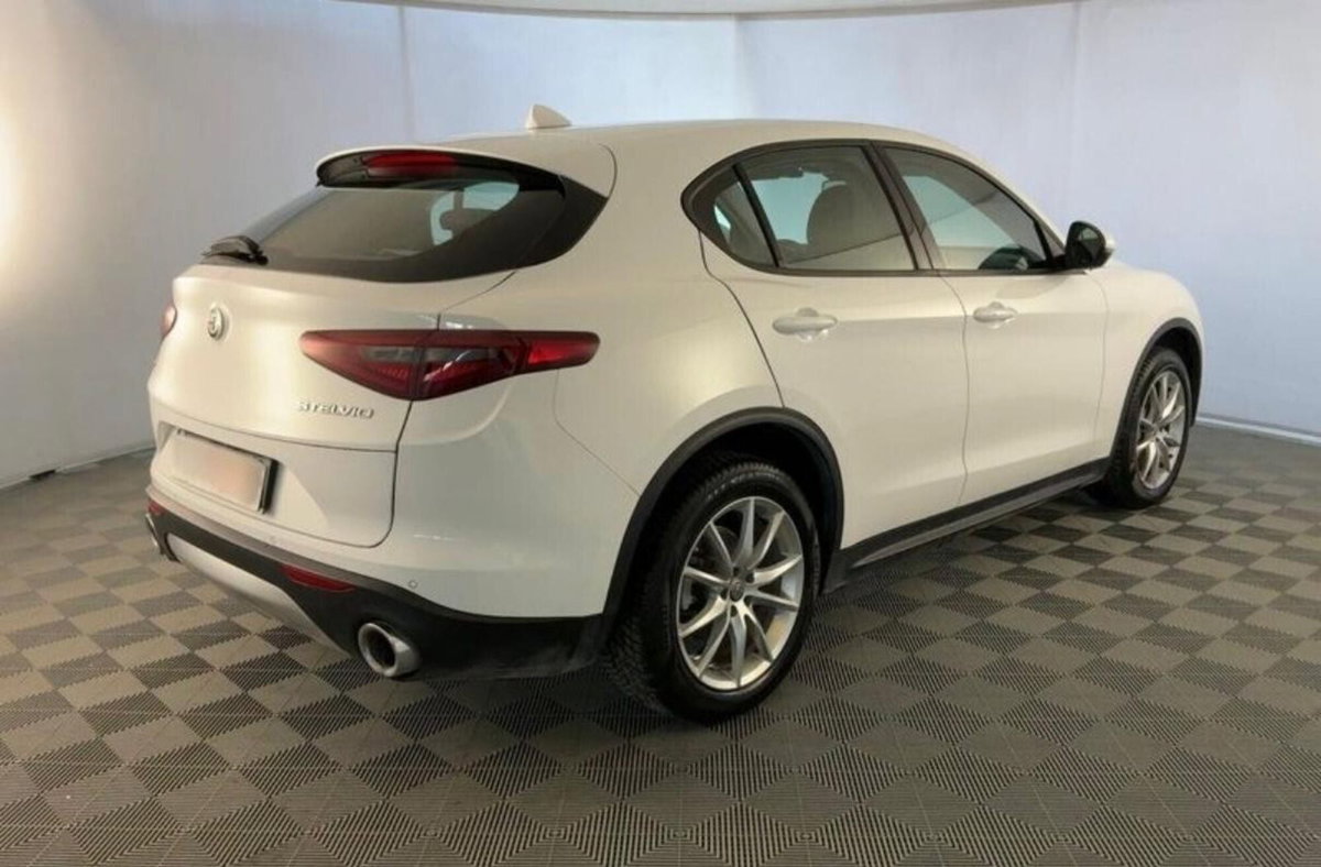 Alfa Romeo Stelvio Stelvio 2.2 Turbodiesel 210 CV AT8 Q4 Lusso (5)