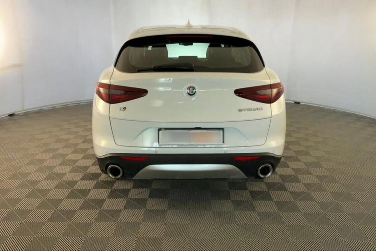 Alfa Romeo Stelvio Stelvio 2.2 Turbodiesel 210 CV AT8 Q4 Lusso (7)