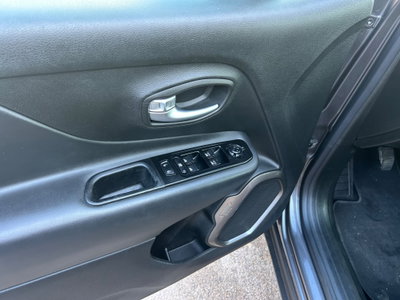Jeep Renegade 1.6 Mjt 120 CV Limited (17)