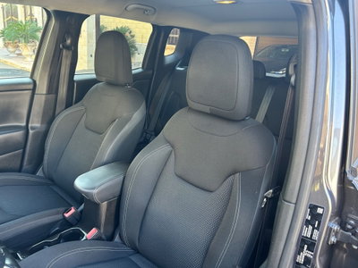 Jeep Renegade 1.6 Mjt 120 CV Limited (18)
