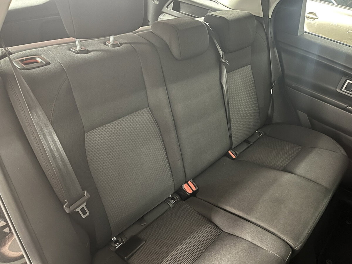 Land Rover Discovery Sport 2.0 TD4 150 CV Pure (10)