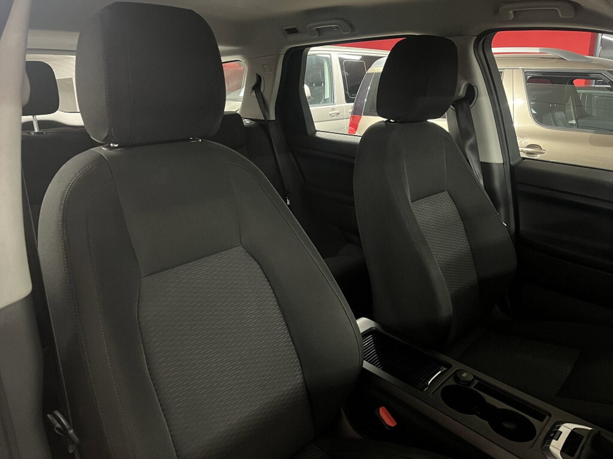 Land Rover Discovery Sport 2.0 TD4 150 CV Pure (9)