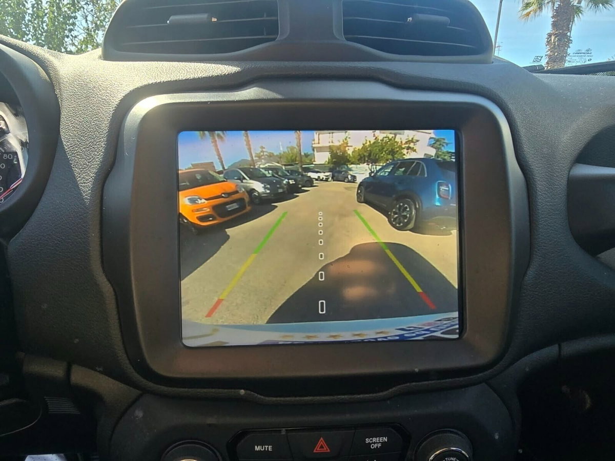 Jeep Renegade 1.3 T4 190CV PHEV 4xe AT6 Upland (18)