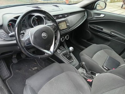 Alfa Romeo Giulietta 1.4 Turbo Giulietta 120cv (6)