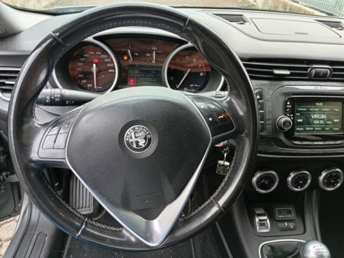 Alfa Romeo Giulietta 1.4 Turbo Giulietta 120cv (7)