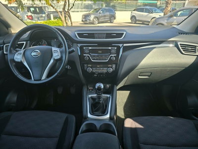 Nissan Qashqai 1.2 DIG-T Tekna (13)