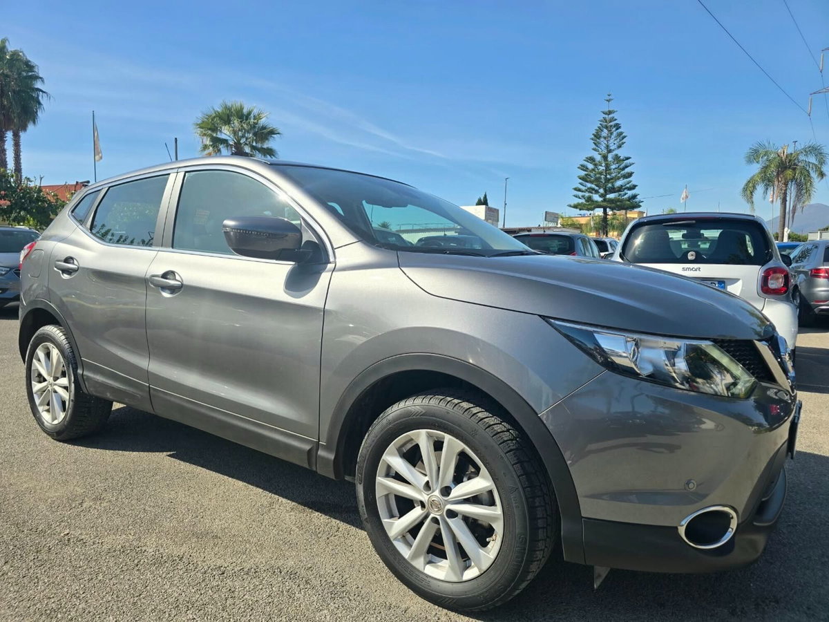 Nissan Qashqai 1.2 DIG-T Tekna (2)