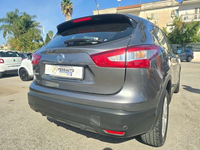Nissan Qashqai 1.2 DIG-T Tekna (8)