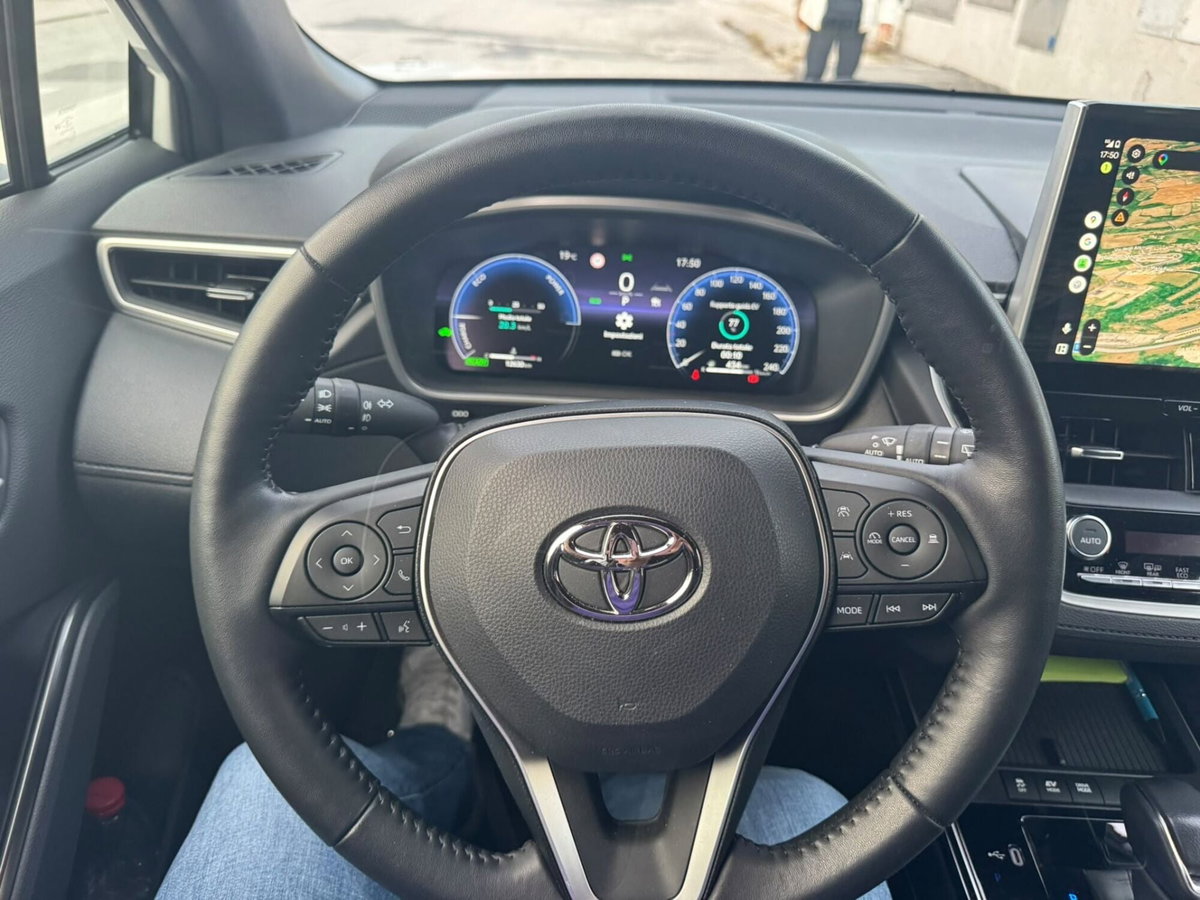 Toyota Corolla Cross 1.8h Icon fwd 140cv e-cvt (7)