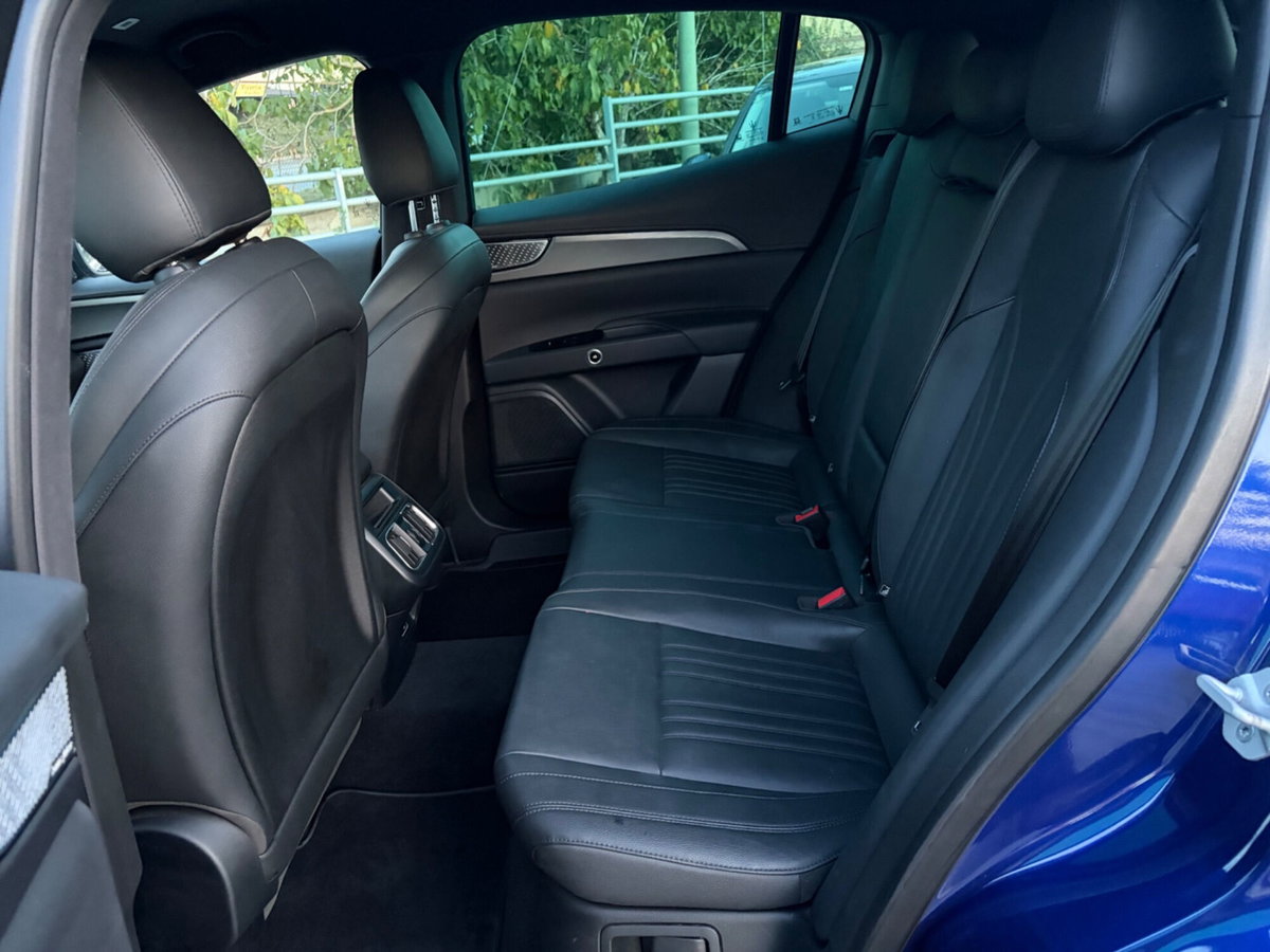 Maserati Grecale 2.0 MHEV 300 CV GT PrimaSerie (12)