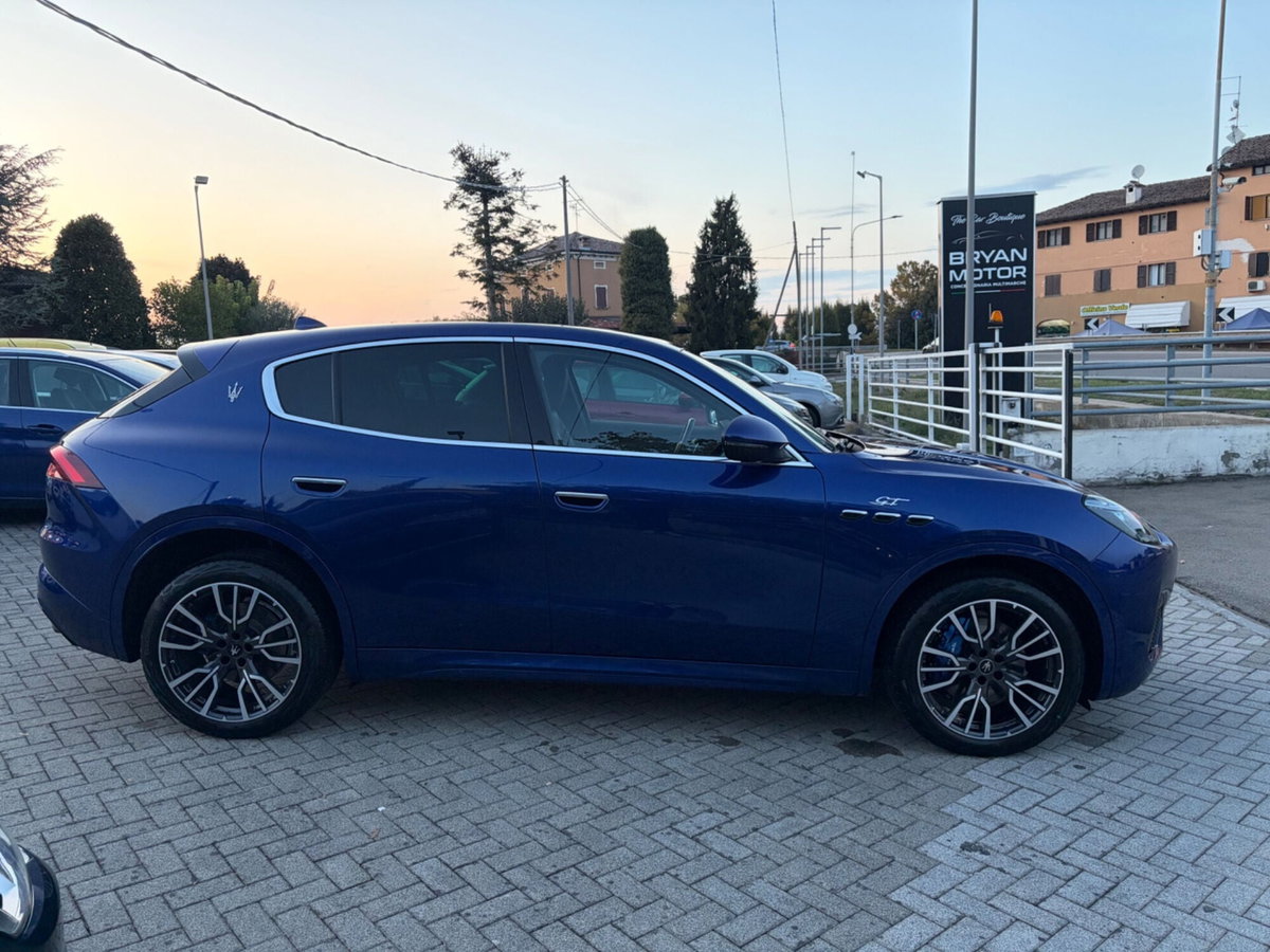 Maserati Grecale 2.0 MHEV 300 CV GT PrimaSerie (6)