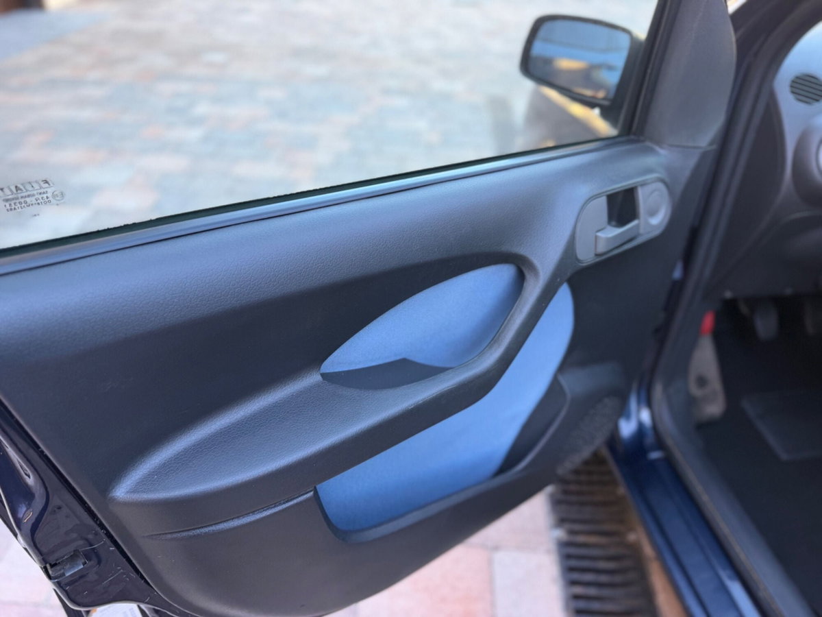 Fiat Panda 1.2 4x4 Climbing (8)