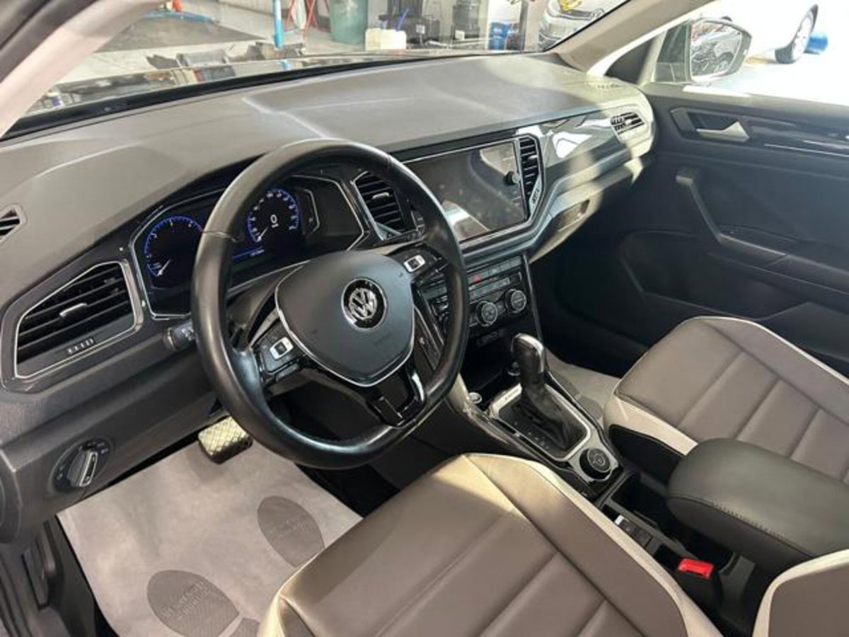 Volkswagen T-Roc 2.0 tdi R-Line 4motion 150cv dsg (12)