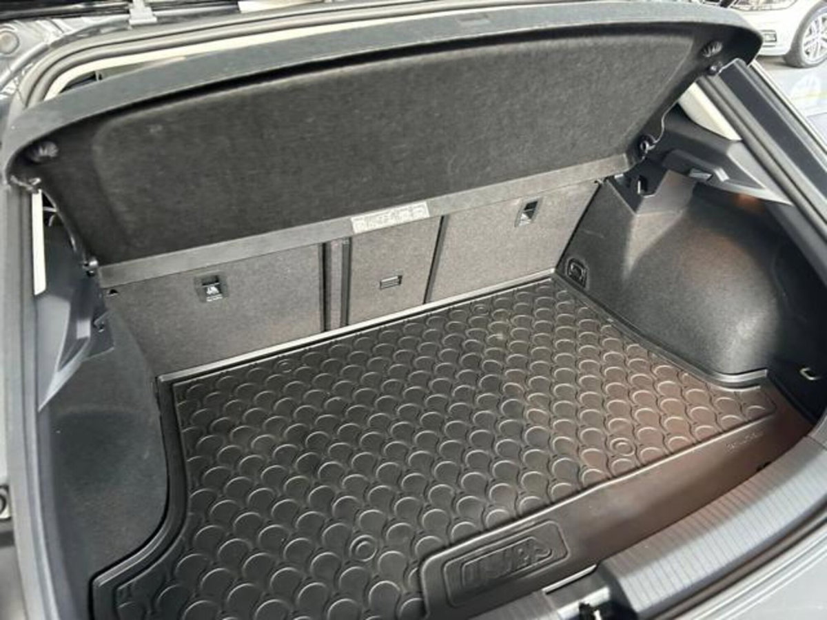 Volkswagen T-Roc 2.0 tdi R-Line 4motion 150cv dsg (17)