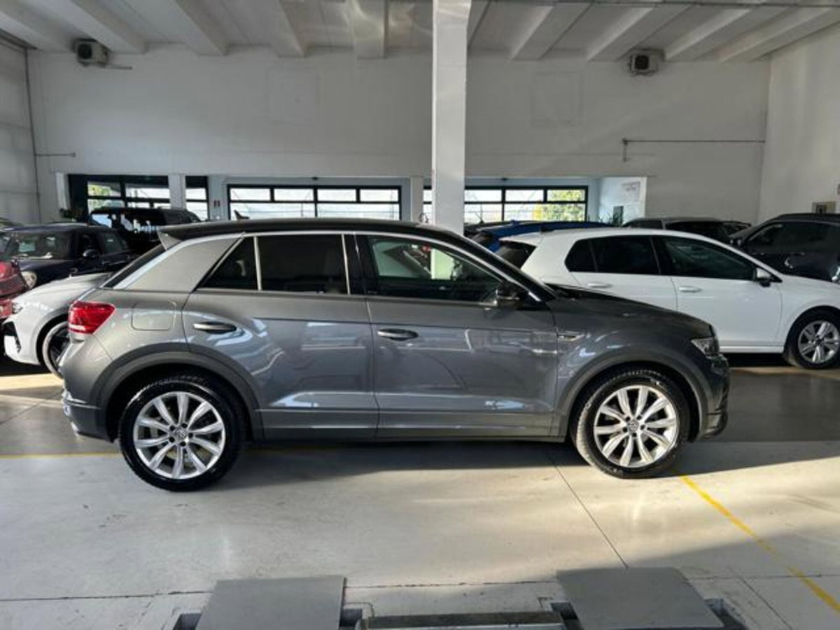 Volkswagen T-Roc 2.0 tdi R-Line 4motion 150cv dsg (4)
