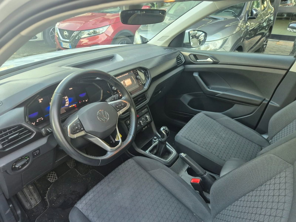 Volkswagen T-Cross 1.0 TSI Sport (7)