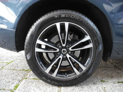 Volvo XC60 B4 (d) AWD Geartronic Business Plus (15)