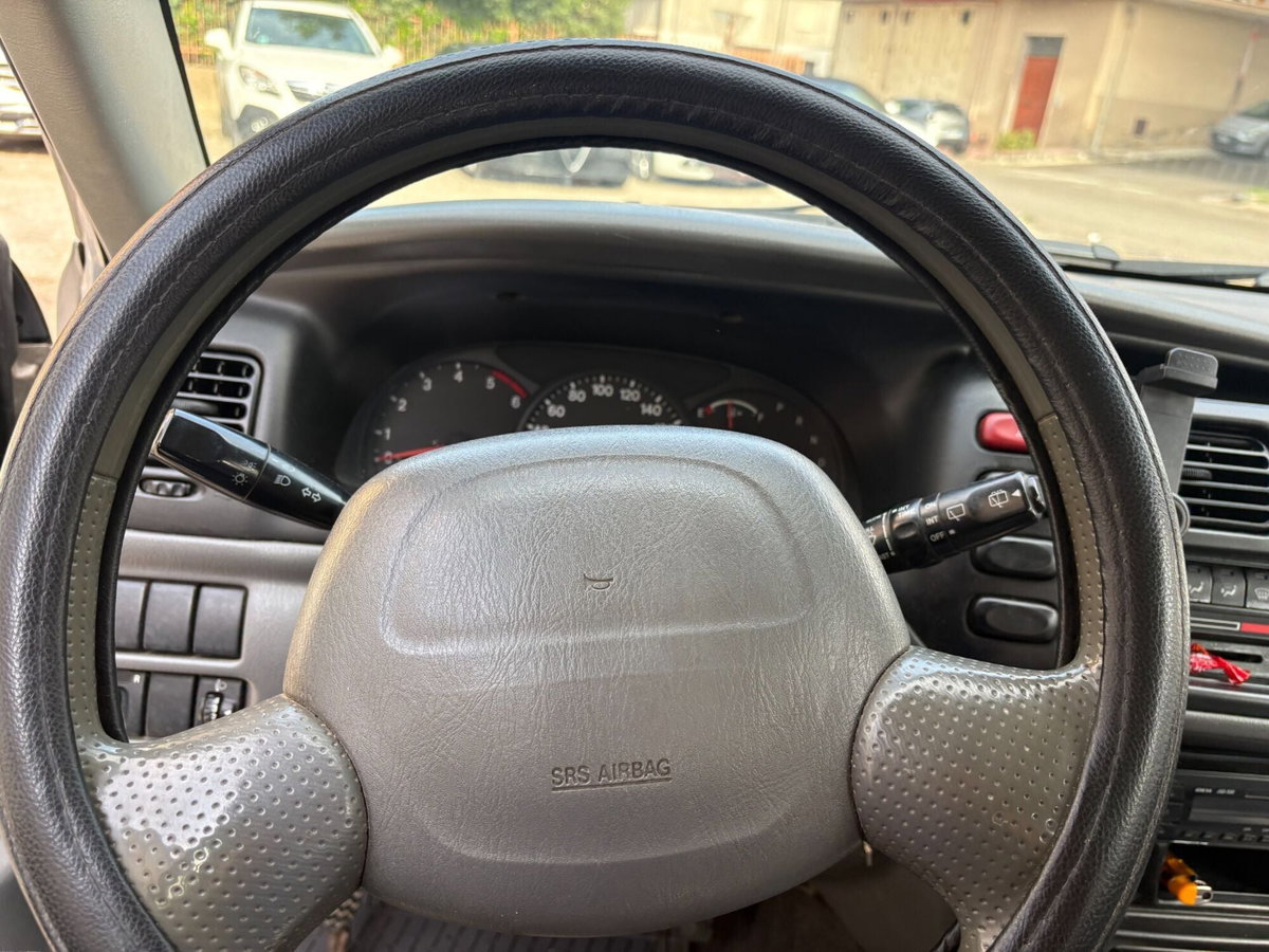 Suzuki Grand Vitara TDI S.W. (10)