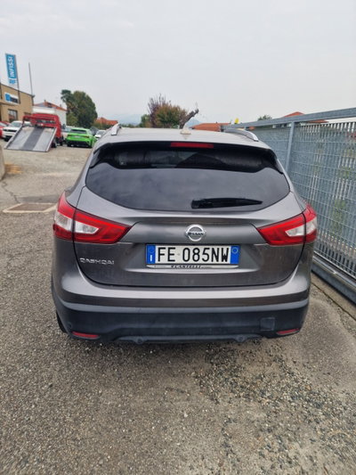 Nissan Qashqai 1.6 dCi 2WD Tekna (4)
