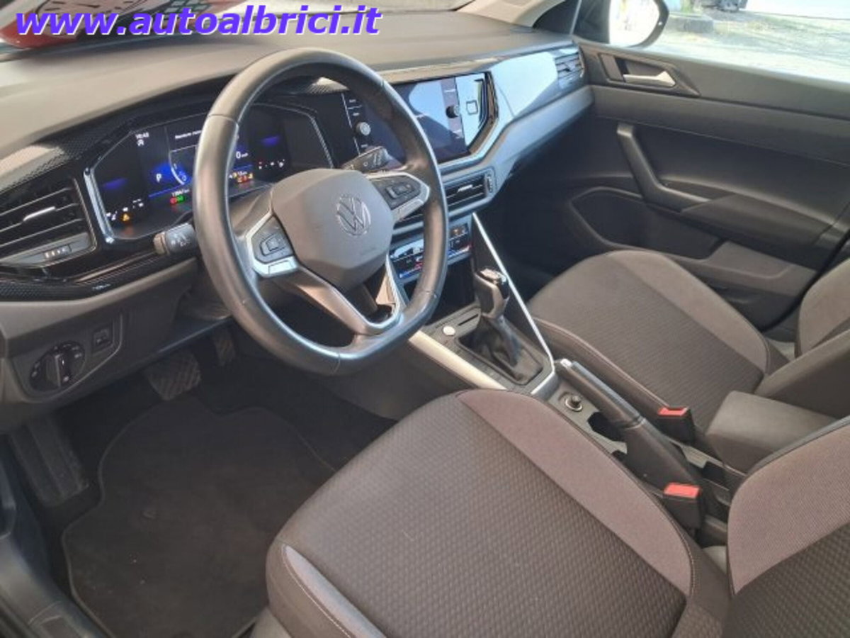 Volkswagen Taigo 1.0 tsi Life 115cv dsg (12)