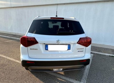 Suzuki Vitara 1.4 Hybrid Starview (2)
