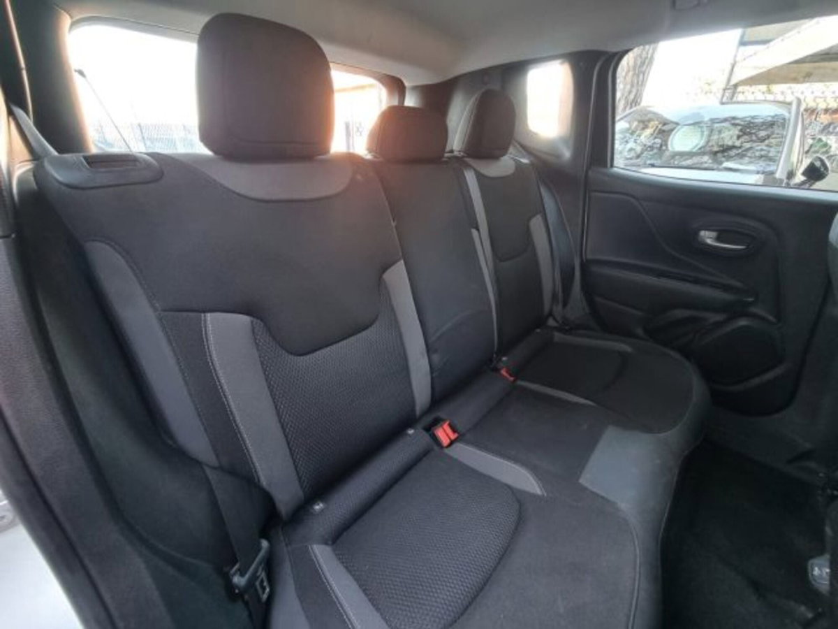 Jeep Renegade 1.5 Turbo T4 MHEV S (17)