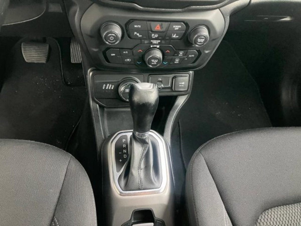 Jeep Renegade 2.0 Mjt 140CV 4WD Active Drive Low S (10)