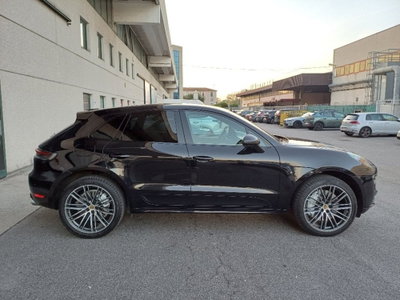 Porsche Macan Turbo (5)