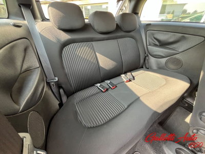 Lancia Ypsilon 1.2 New Oro (13)