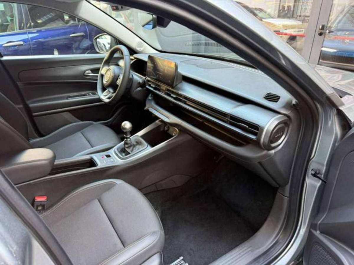 Jeep Avenger 1.2 turbo Summit fwd 100cv (19)