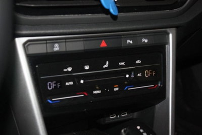 Volkswagen T-Roc 1.5 tsi R-Line dsg (11)
