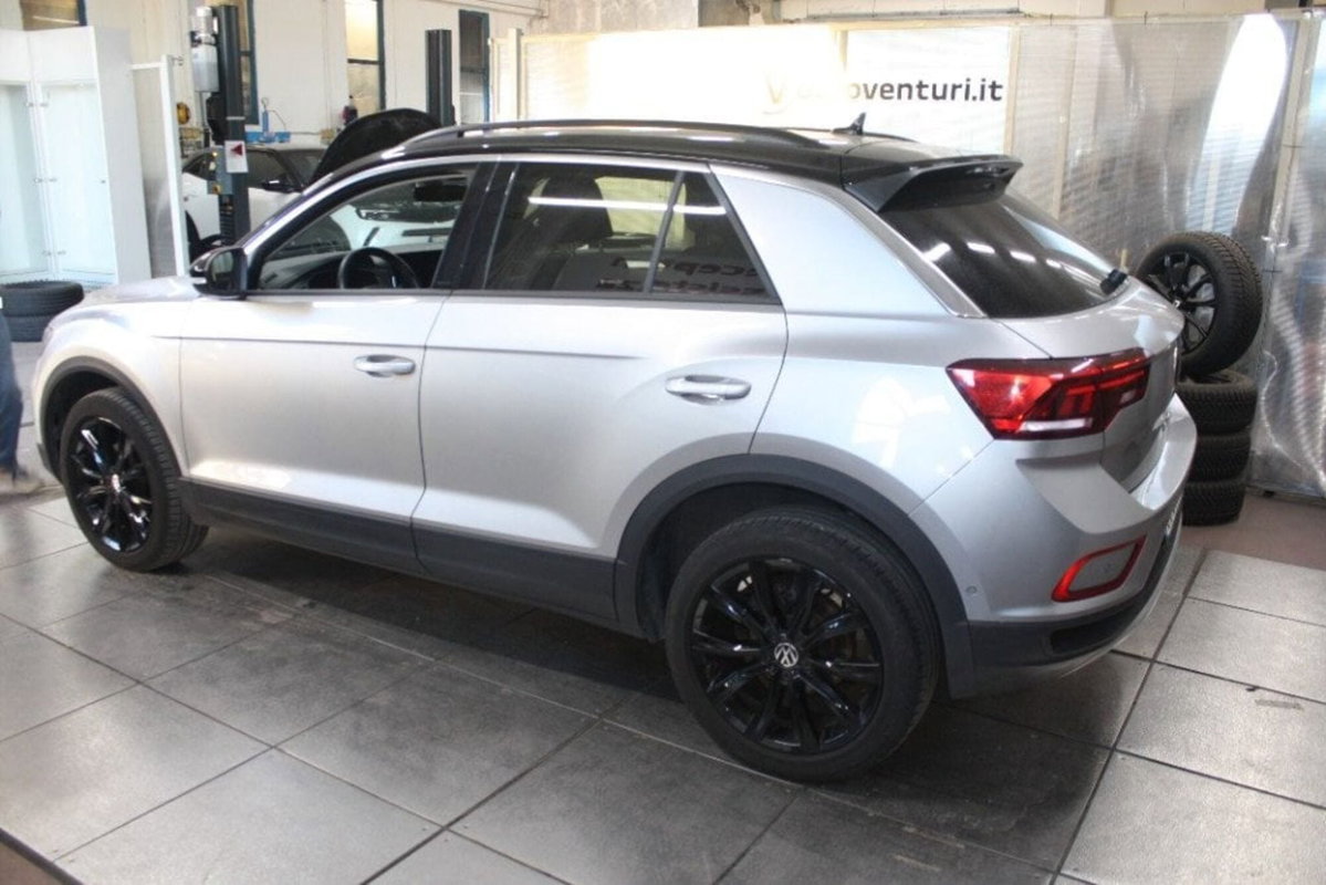 Volkswagen T-Roc 1.5 tsi R-Line dsg (5)