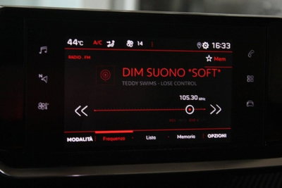 Peugeot 2008 PureTech 130 S&S EAT8 Allure Pack (11)