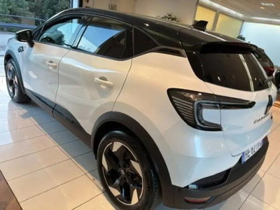Renault Captur 1.8 full hybrid Techno 160cv auto (3)