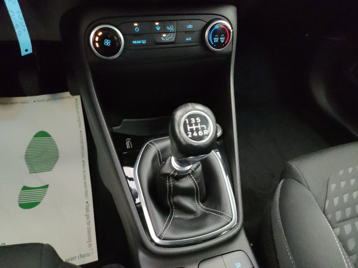 Ford Fiesta 1.5 TDCi 5 porte Titanium (14)