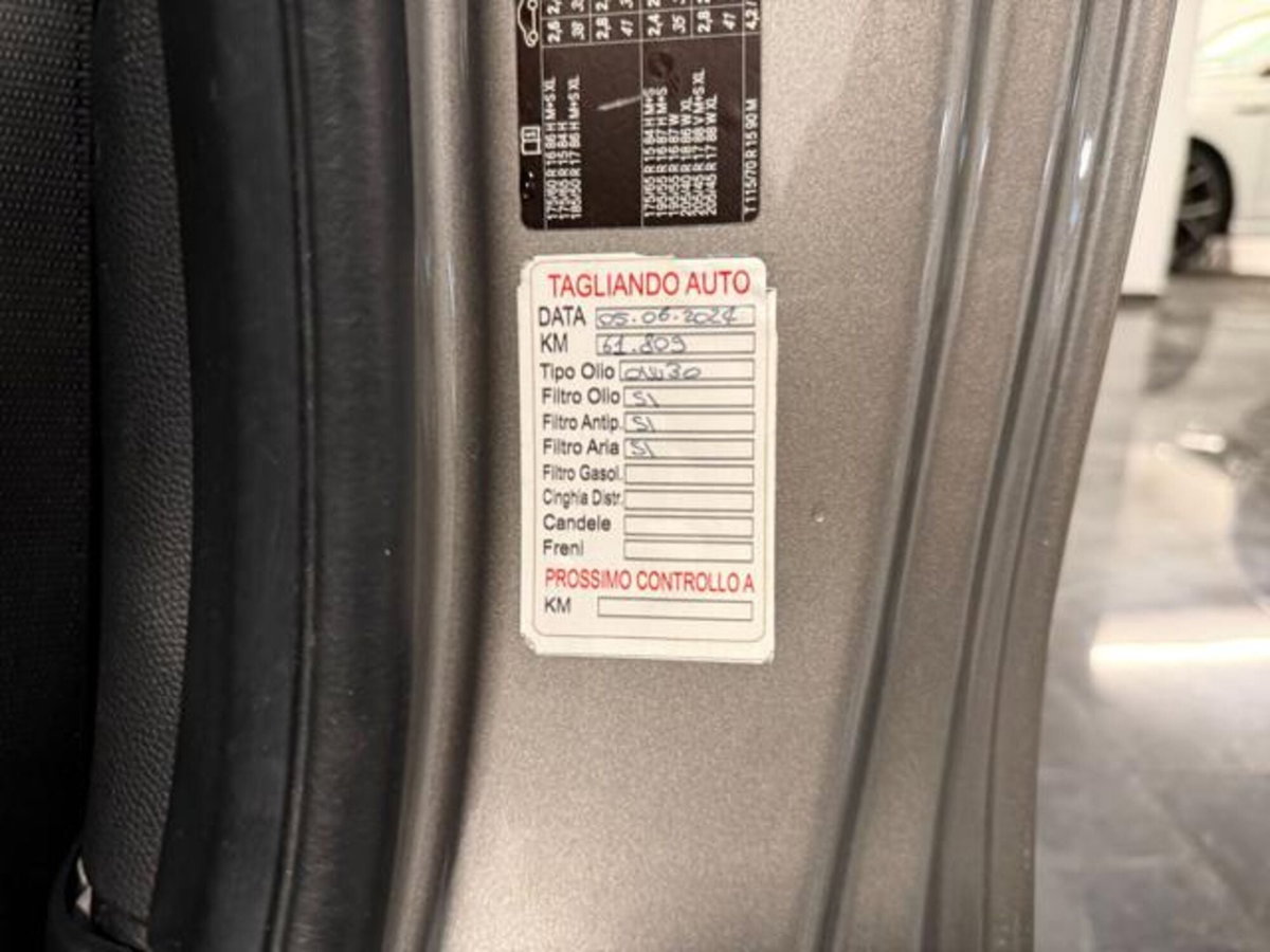 MINI Mini 1.5 Cooper Hype 5 porte (16)