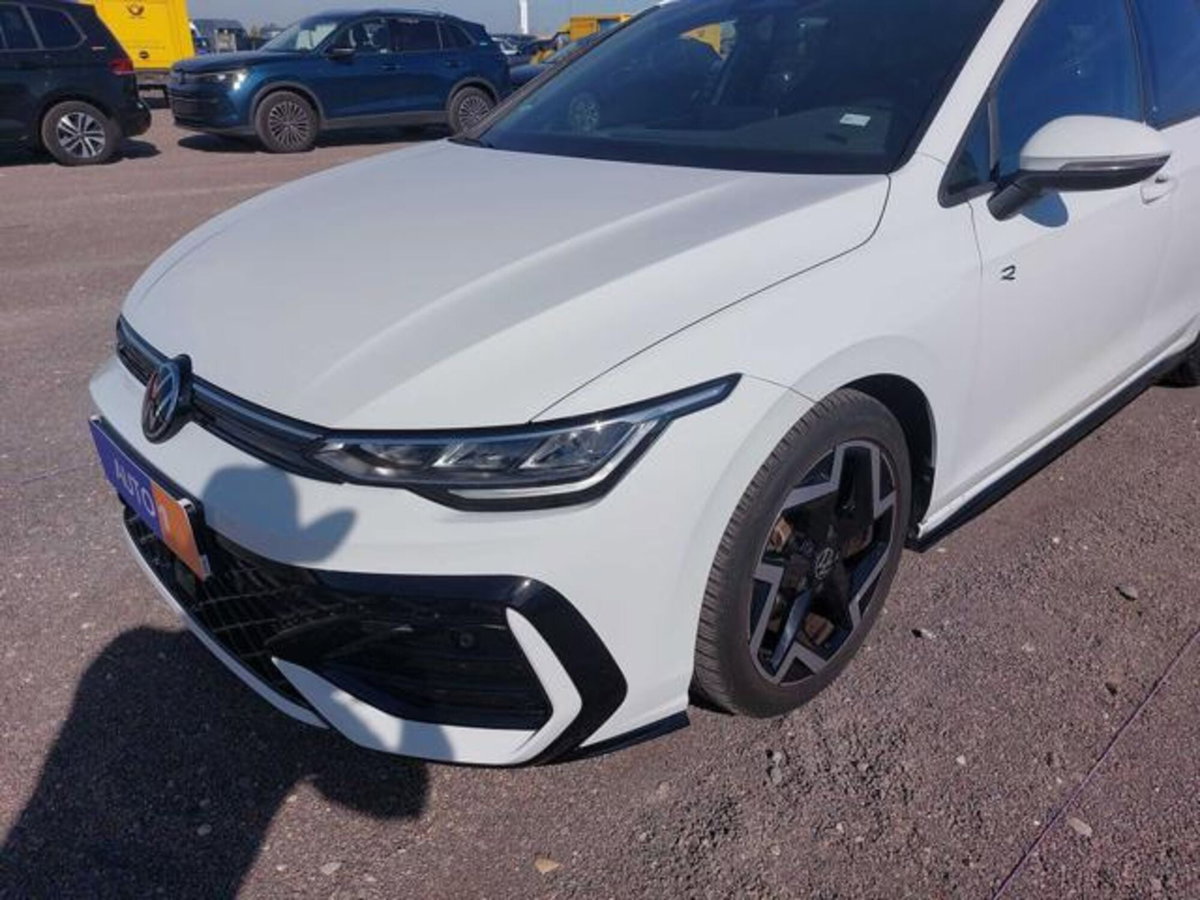 Volkswagen Golf Variant 1.5 eTSI 150 CV EVO ACT DSG R-Line (3)