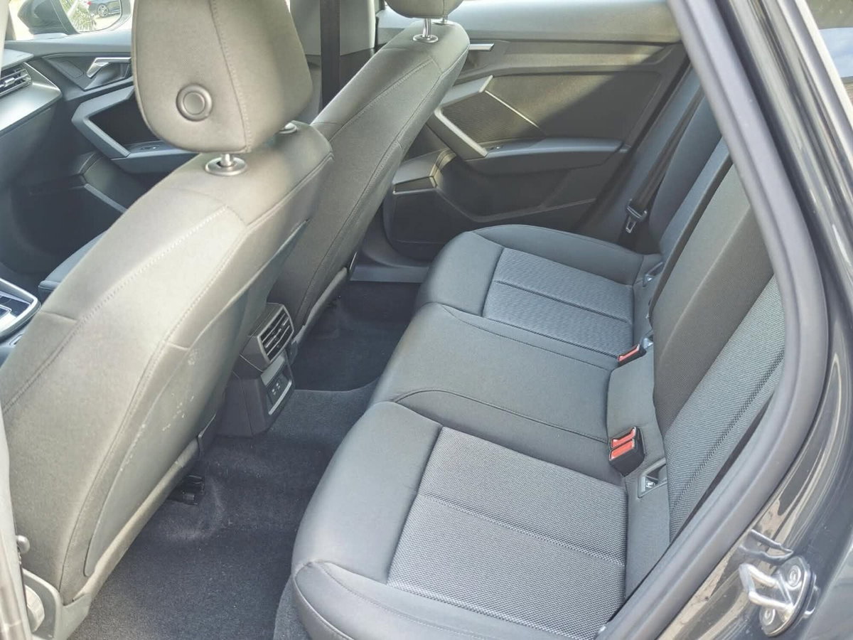 Audi A3 Sportback 30 TFSI S tronic Business (16)