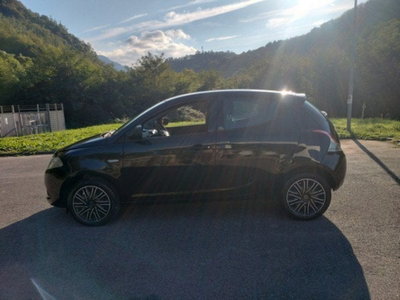 Lancia Ypsilon 1.2 69 CV 5 porte Elefantino Blu (5)