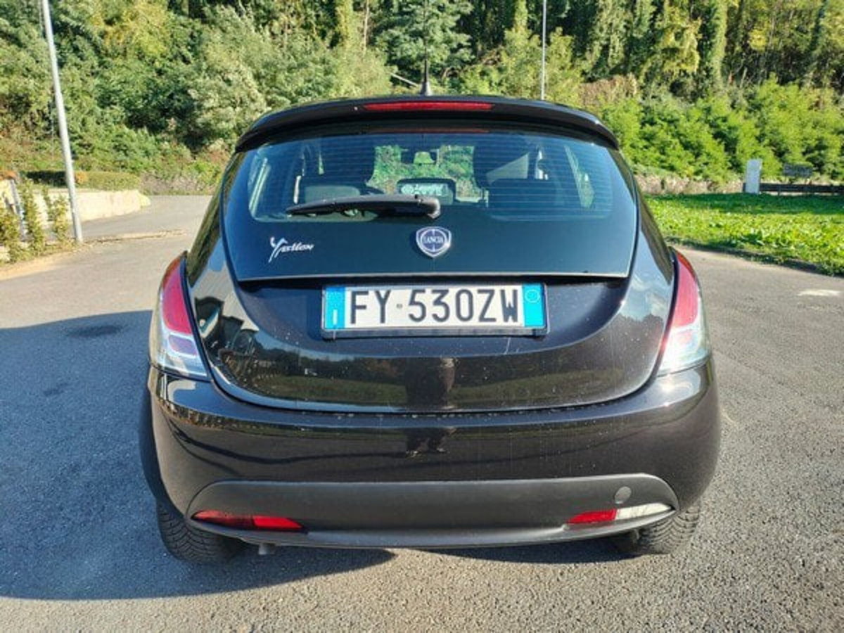 Lancia Ypsilon 1.2 69 CV 5 porte Elefantino Blu (7)