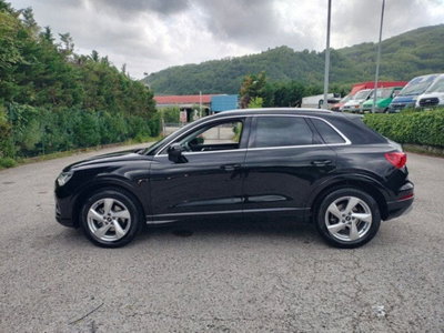 Audi Q3 35 TDI quattro S tronic Business Advanced (5)