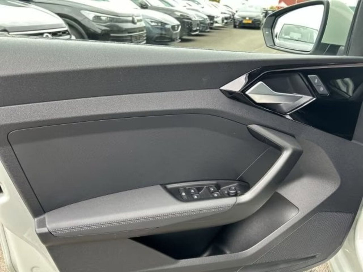 Audi A1 Sportback 30 TFSI S tronic Advanced (13)