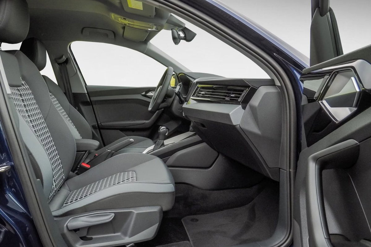 Audi A1 Sportback 30 TFSI S line edition (8)
