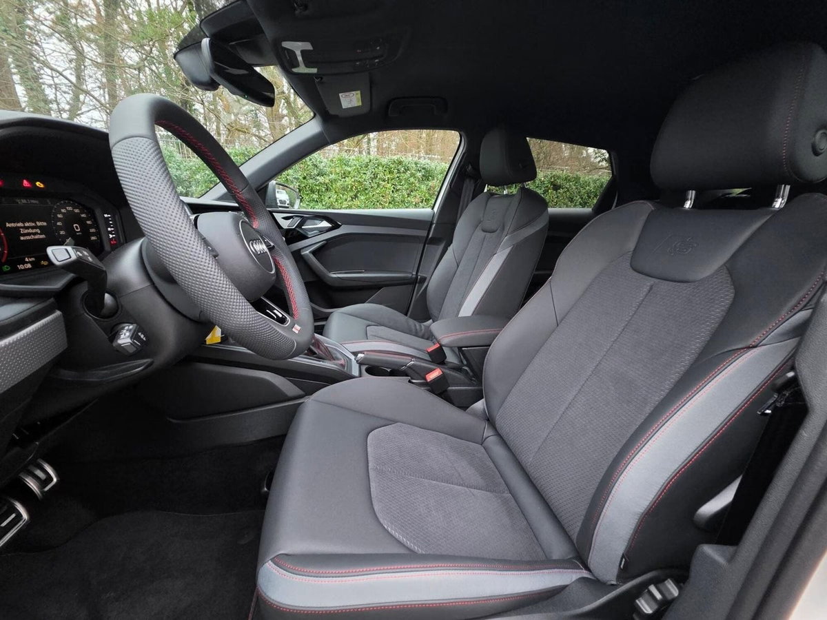 Audi A1 Sportback 30 TFSI S line edition (10)