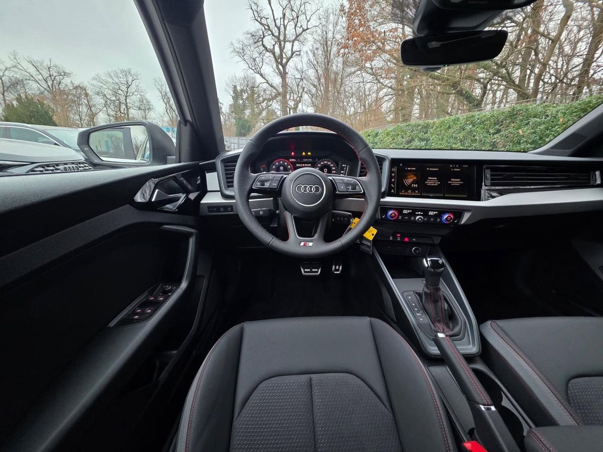 Audi A1 Sportback 30 TFSI S line edition (13)
