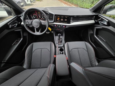 Audi A1 Sportback 30 TFSI S line edition (6)