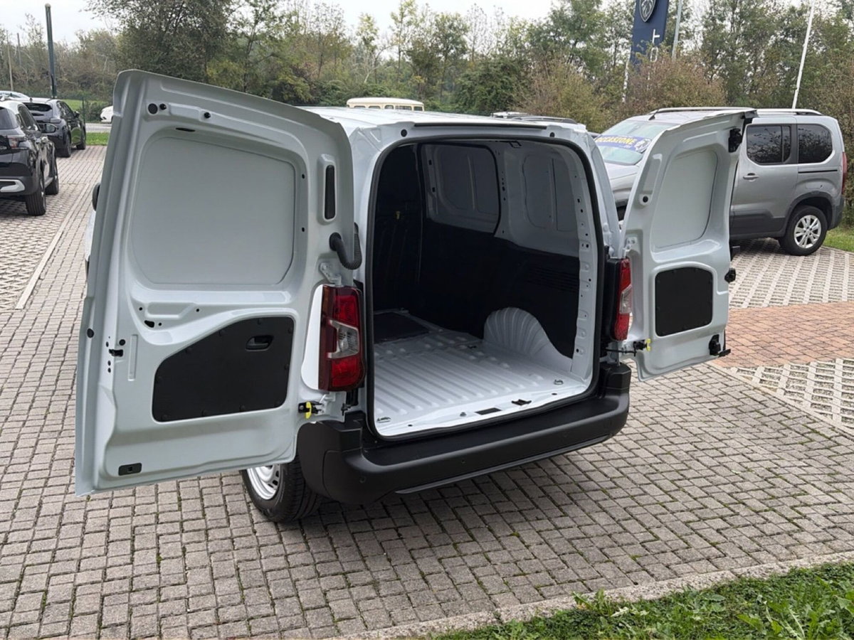 Peugeot Partner Furgone M 1.5 diesel 100cv S&S (11)