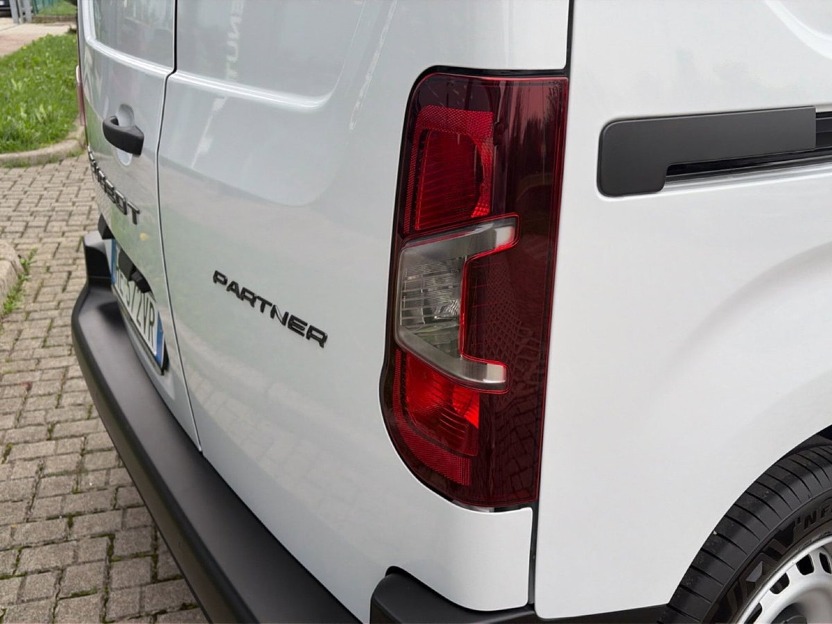 Peugeot Partner Furgone M 1.5 diesel 100cv S&S (13)